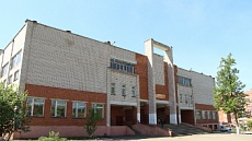 Входная группа Школа № 84.  Тимирязева,  23а